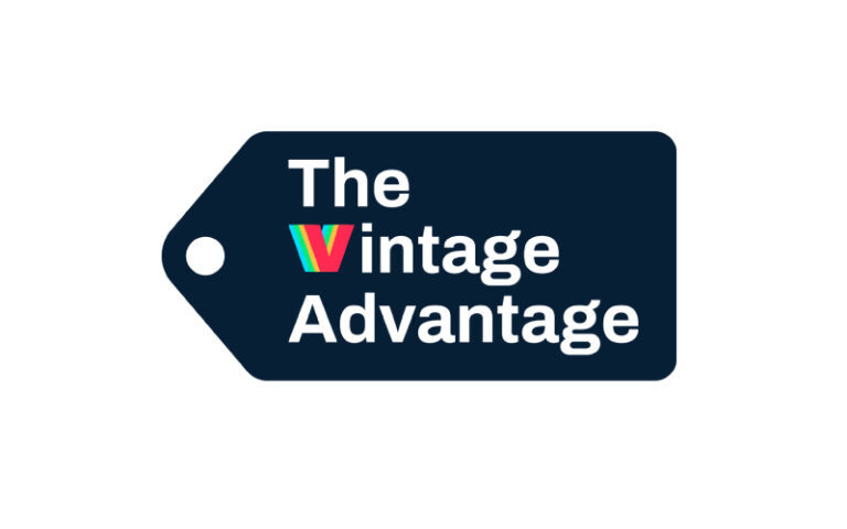 The Vintage Advantage logo border